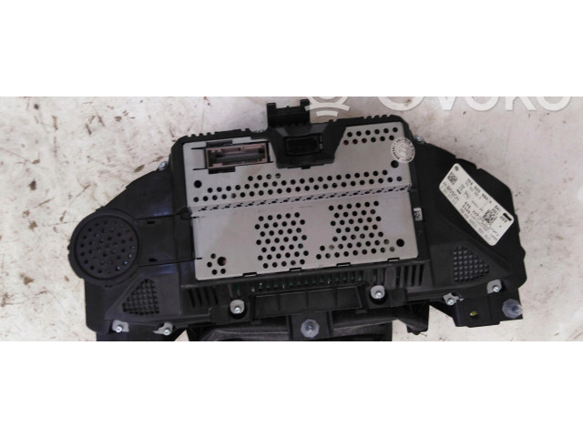 Přístrojová deska Volkswagen Touareg II 2010 7P6920980A