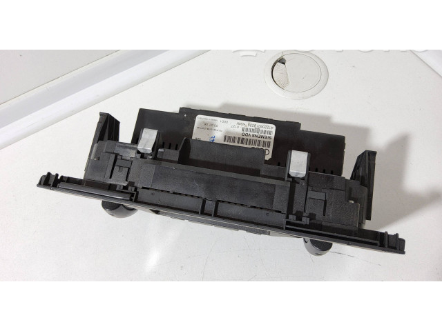 Блок управления кондиционера воздуха / климата/ печки (в салоне)