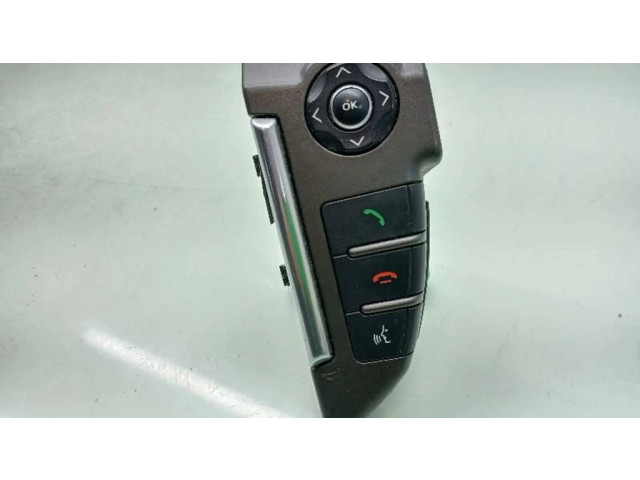 Мултифункционный включатель управления / ручка