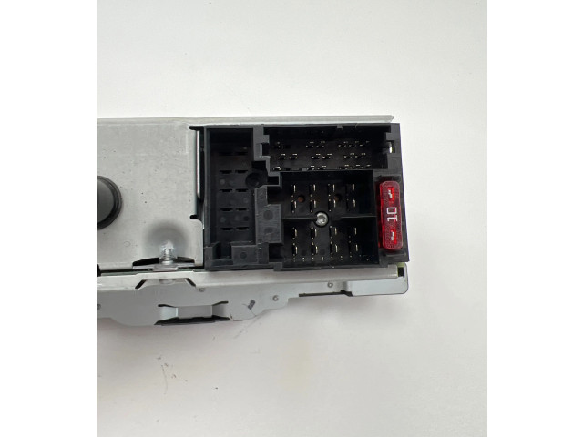 Радио/ проигрыватель CD/DVD / навигация 1560912490, 7647302316 Alfa Romeo Giulietta