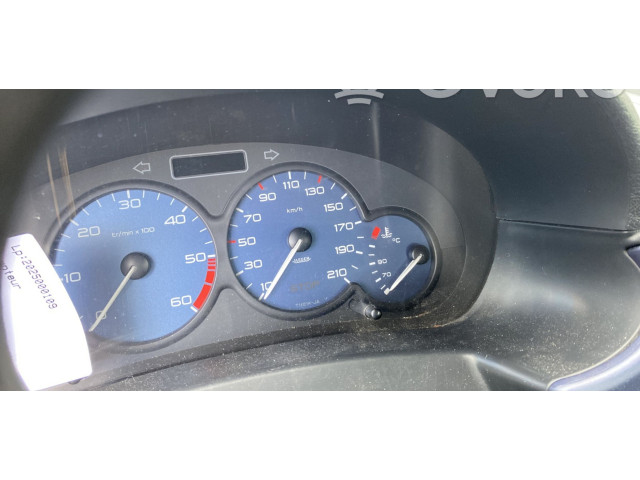 Přístrojová deska Citroen Berlingo 2005 00006105V1