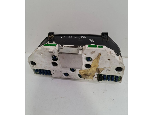 Панель приборов 9168144   Volvo V70       