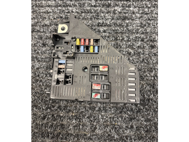 Блок предохранителей 31473569, 18135   Volvo XC90    