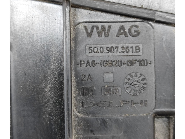 Блок предохранителей 5Q0907361B Skoda Octavia Mk3 (5E)