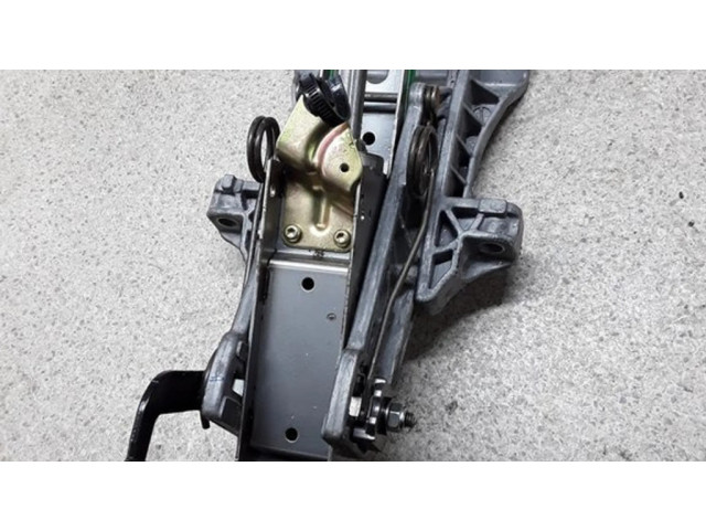 Рулевая рейка 4N613C529DD Mazda 3 I 2003-2006 года