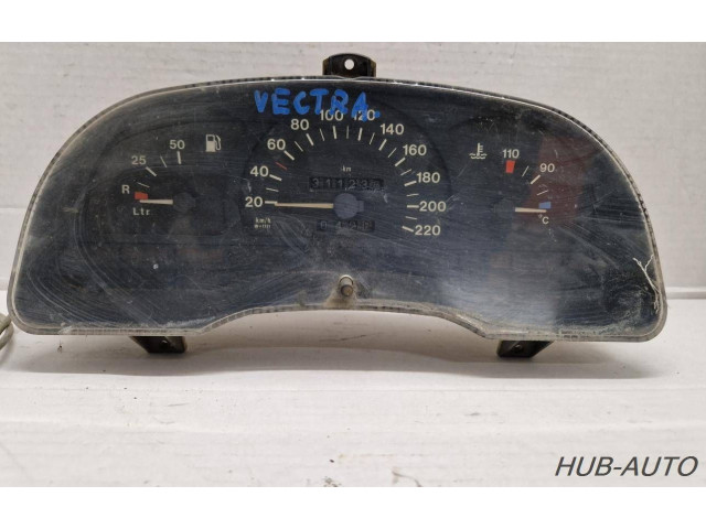 Топливная рампа 25063526 Opel Vectra A