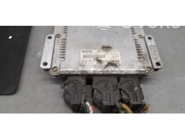 Блок управления двигателем Блок управления 0281010592 Peugeot 306