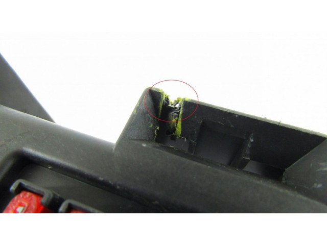 Pojistková skříňka 96821082 Chevrolet Captiva 2010