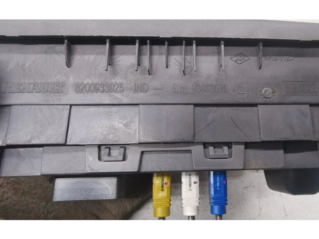 Дисплей    259155024R, 8200933925   Renault Trafic II (X83)