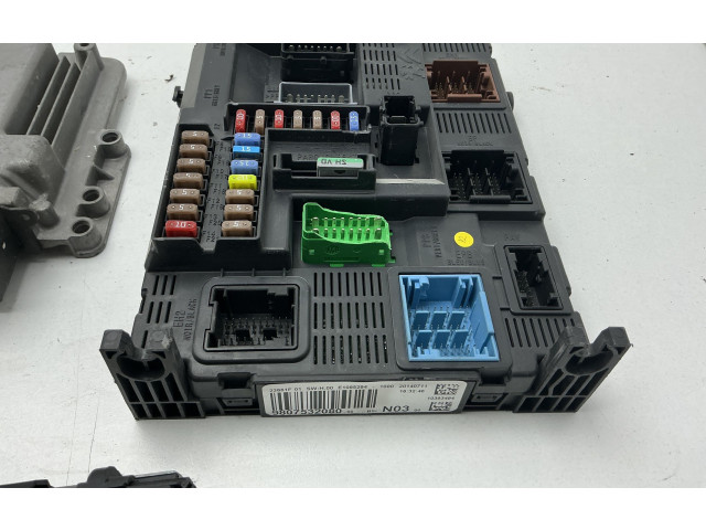 Комплект блоков управления 0281030545, 0281030545   Peugeot 2008 I