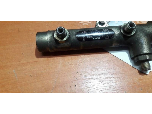 Топливная рампа 059130089D Volkswagen Phaeton