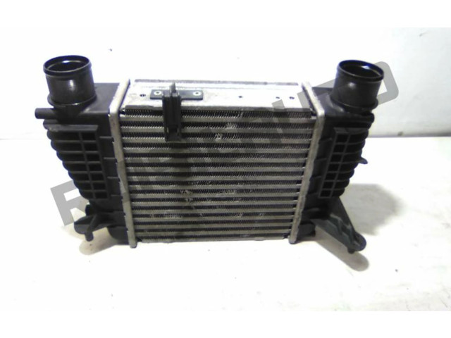 Интеркулер  8200471885--B   Renault Clio III 