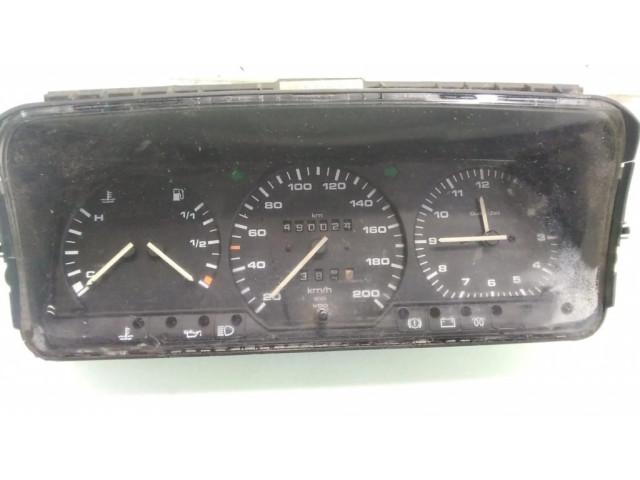 Přístrojová deska Volkswagen Transporter - Caravelle T4 1994 81117657