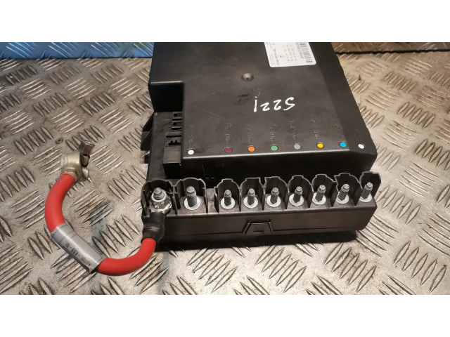 Pojistková skříňka 2215408745, A2215408745 Mercede-Benz S W221 2006