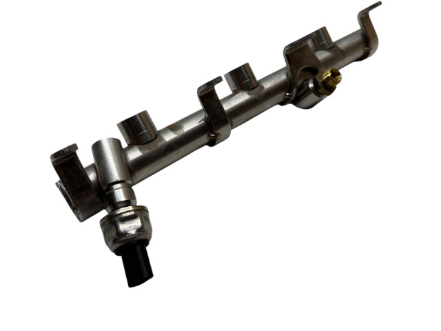 Топливная рампа 06M133316L, 1709420279   Audi A5  