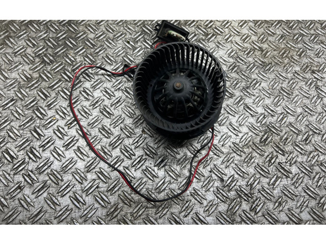 Вентилятор печки       Renault Clio III
