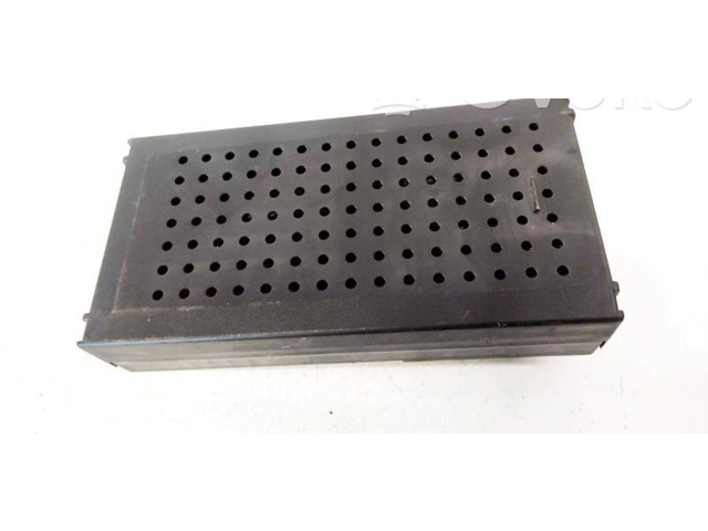 Блок предохранителей  08679899, 08696098   Volvo S70  V70  V70 XC    