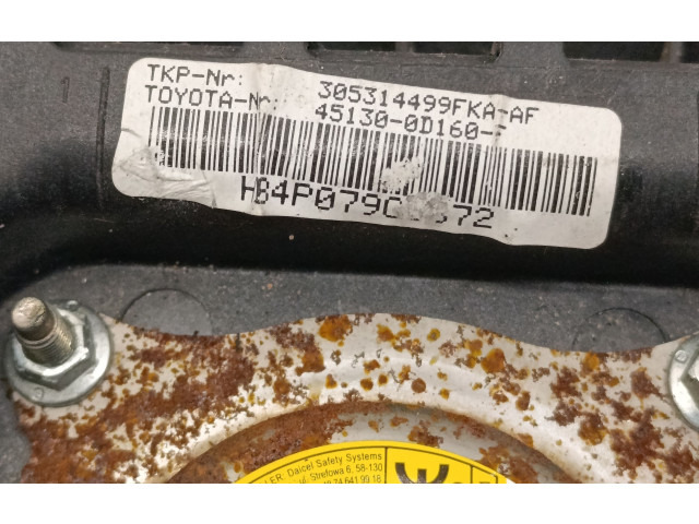 Подушка безопасности водителя 451300D160   Toyota Yaris