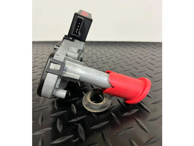 Моторчик заднего дворника 15091065    Chevrolet Tahoe