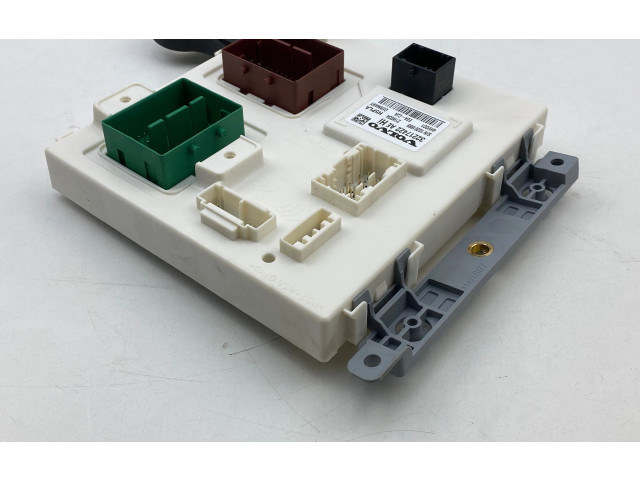 Блок комфорта 32217422AE, 10201889 Volvo S60