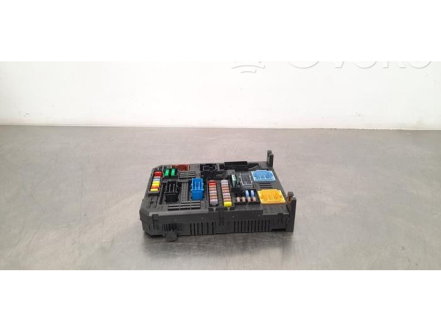 Блок предохранителей  9830707680   Peugeot Partner III    