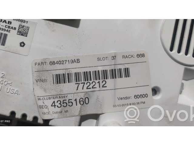 Панель приборов 68388670   Jeep Grand Cherokee       