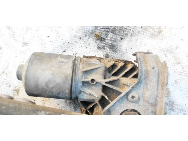 Двигатель стеклоочистителей    Peugeot 308