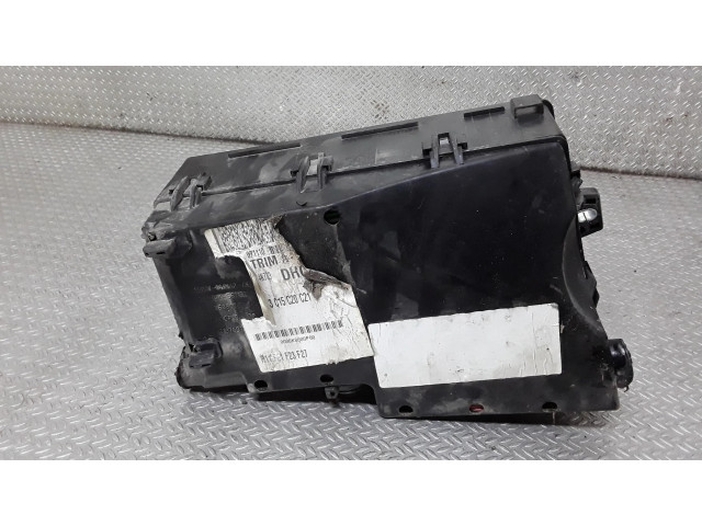 Pojistková skříňka 3M5T14A142AB Ford Focus 2005