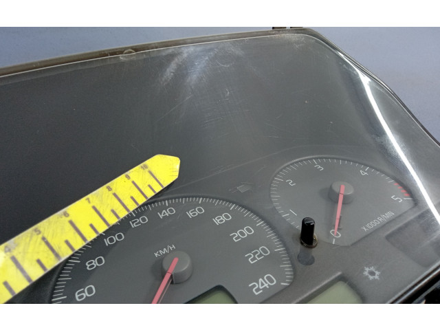 Панель приборов 9472523, 9472523   Volvo S70  V70  V70 XC       