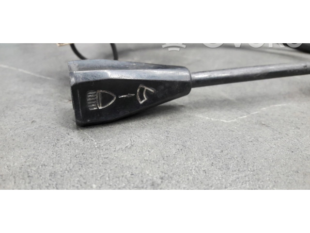 Ручка стеклоочистителей    Peugeot 104