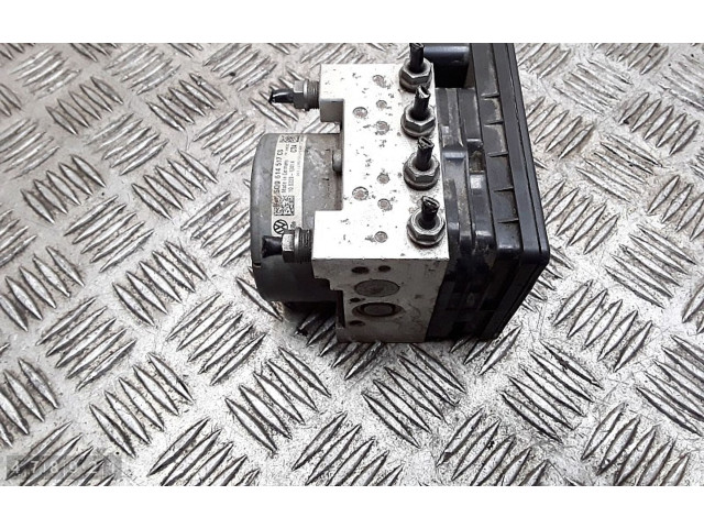 Блок АБС 5q0614517cs Skoda Octavia Mk3 (5E) 2013 - 2019 года