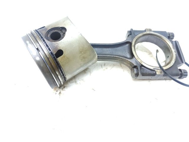 Píst C39910S, F41140A Jaguar XJS pro benzínový motor 5.3