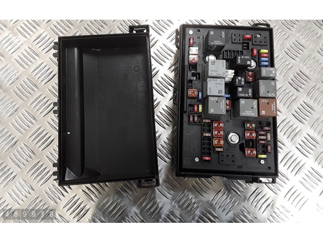 Pojistková skříňka 13343981, 1110082ab KIA Optima 2013