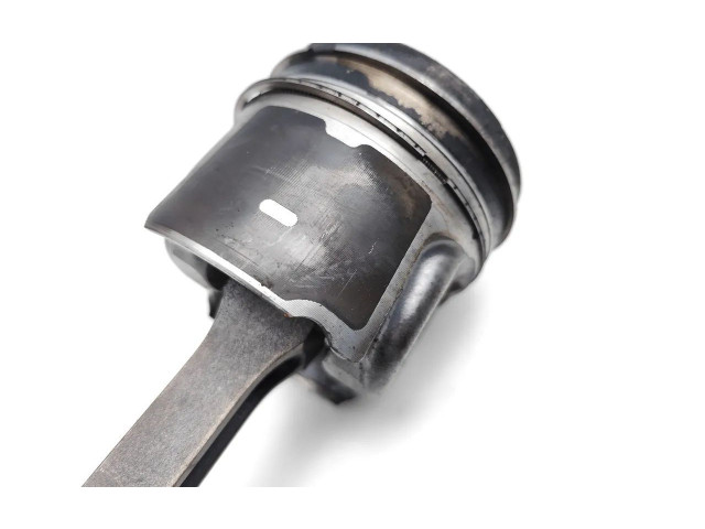  Поршень с шатуном YLF6 YLF6  Ford Transit Custom  