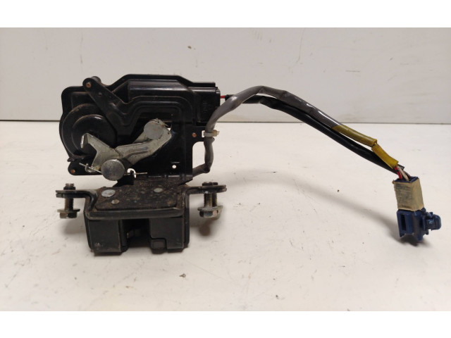 Замок багажника     Toyota Corolla Verso AR10 2004 - 2009 года