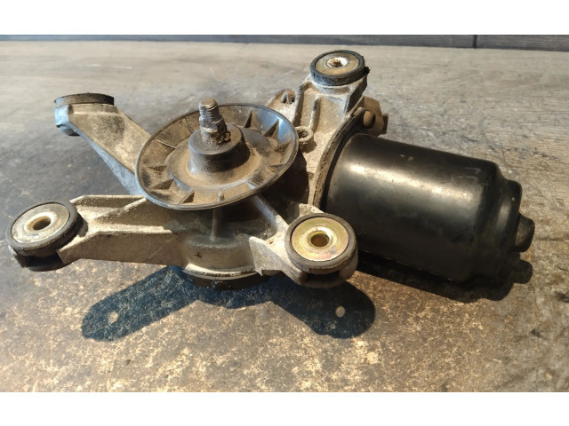 Моторчик заднего дворника     Subaru Forester SF