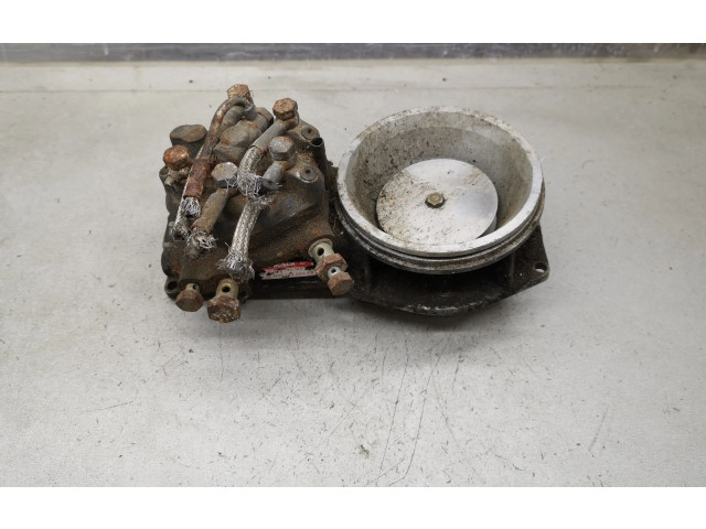 Vstřikovací lišta 0438120185, 035133353AB Audi 100 200 5000 C3