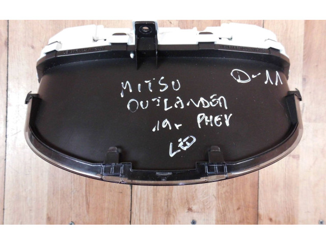 Панель приборов 8100C-PHEV Mitsubishi Outlander