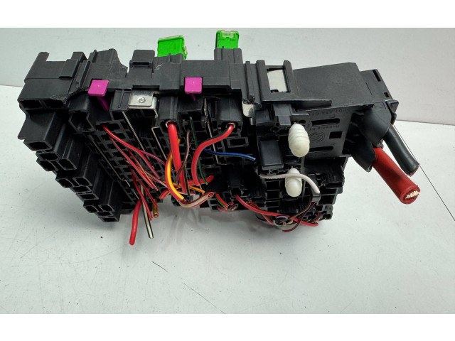 Блок предохранителей 5Q0937615C Volkswagen Golf VII