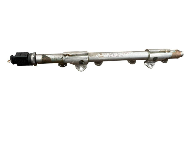 Топливная рампа 04E133320D, 1548320024 Skoda Octavia Mk3 (5E)