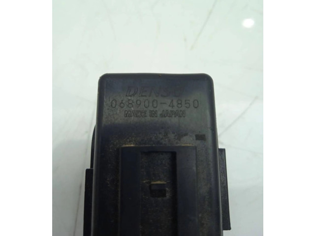 Pojistková skříňka Блок управления двигателя 0689004850 Honda Civic