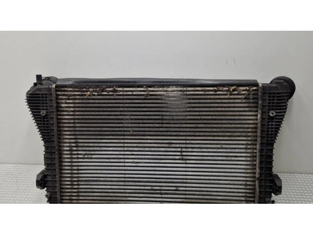 Интеркулер 1K0145803M Volkswagen PASSAT B6 2.0