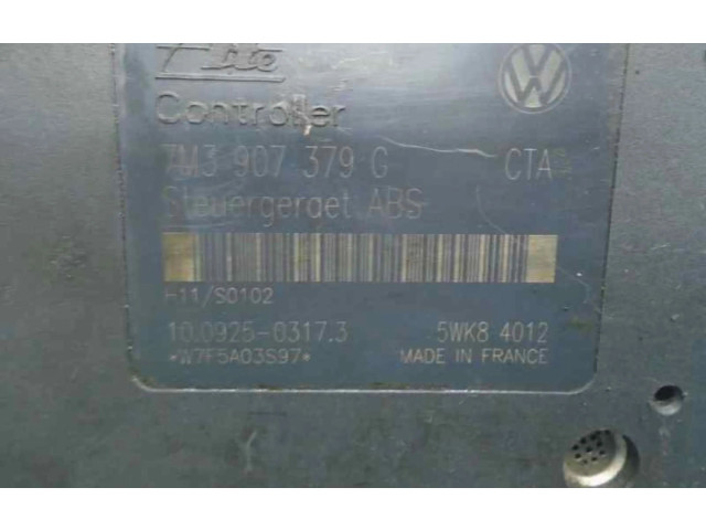 Přístrojová deska Volkswagen Sharan 10092503173