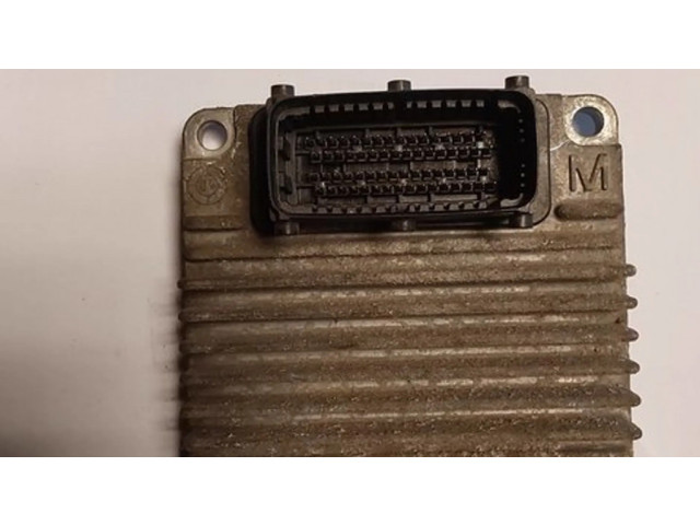 Блок управления двигателя 12242000   Opel Meriva A