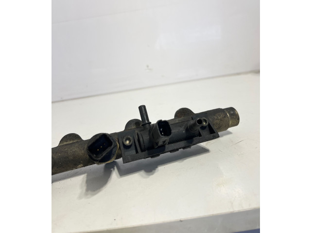 Топливная рампа 0445214017, 005854 Fiat Ulysse для двигателя RHW