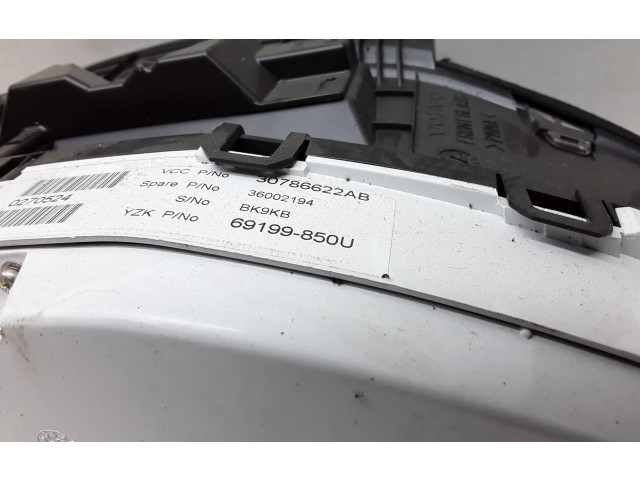 Панель приборов 30786622AB, 30786622AB   Volvo V70       