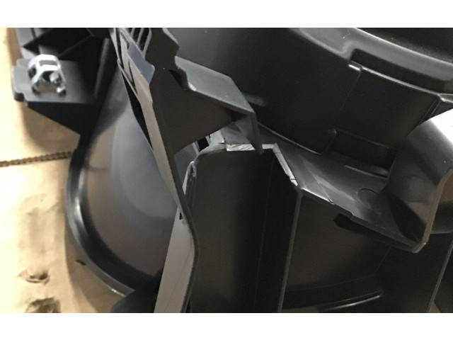 Панель приборов 5TA920741B   Volkswagen Touran II       