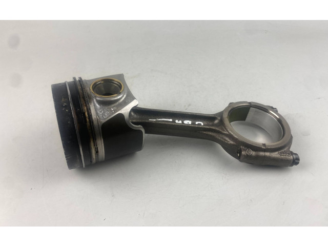 Поршень с шатуном    04LA, 011A   Volkswagen Golf VII