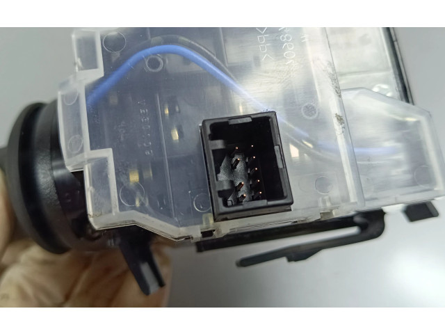 Ручка стеклоочистителей    Honda HR-V