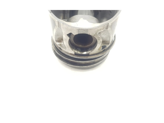 Píst 55581967, 55581967 Opel Astra J